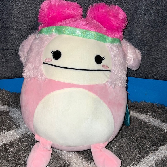 Zyan Pink Big Foot Yeti, Squishdoos Squishmallow With Green Sparkly Headband - Picture 1 of 4